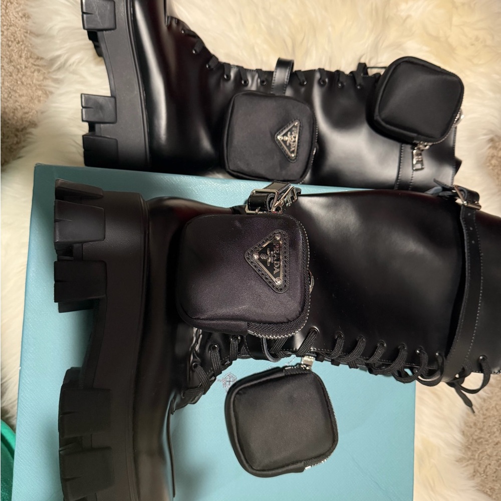 Black High-Top Boots with Side Pouch - Picture 4 of 8